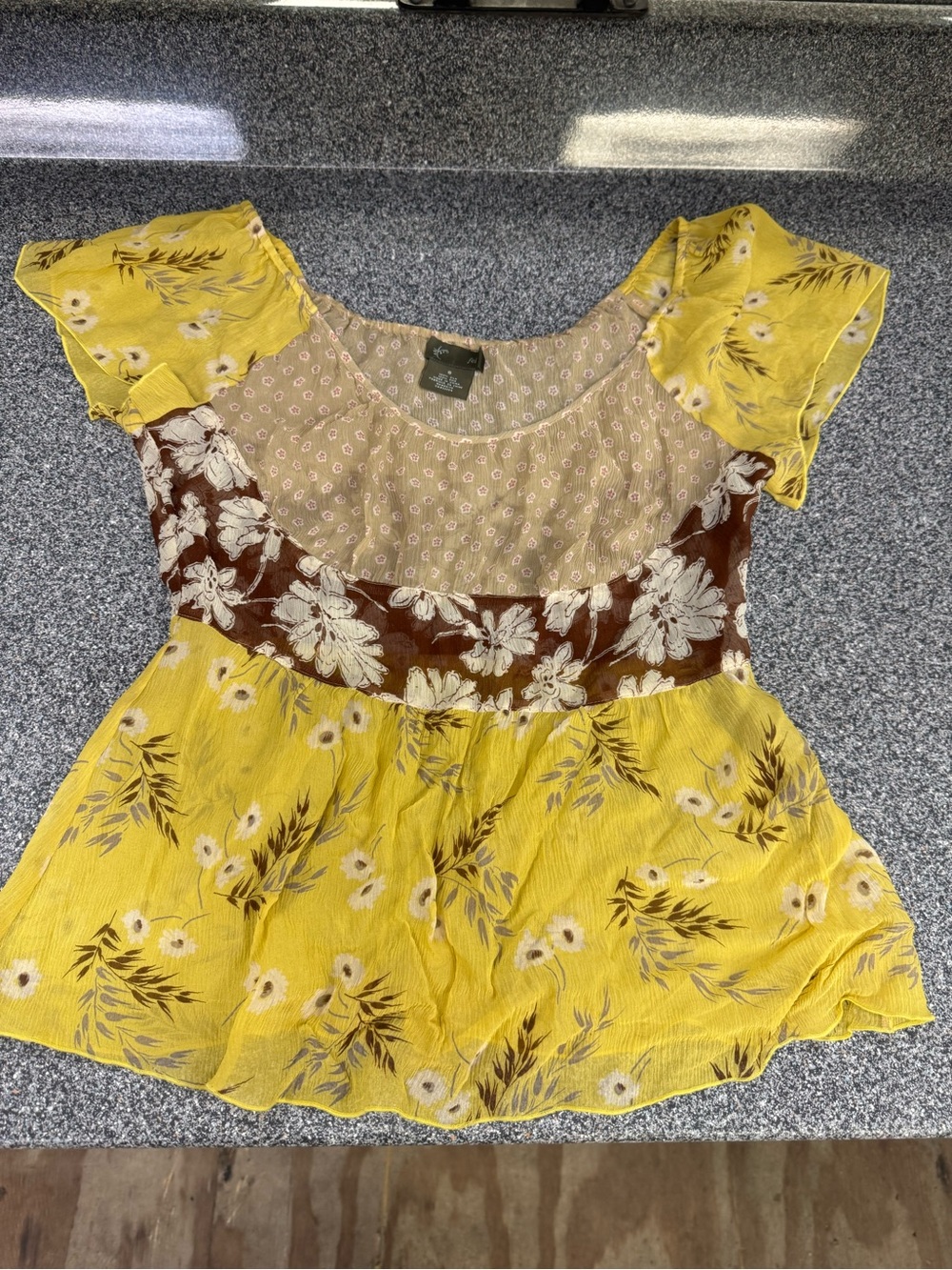 FEI Yellow Floral Mixed-Print Peplum Silk Blouse
